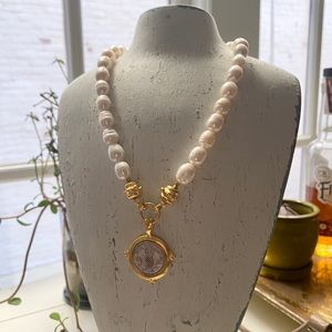 NWT Susan Shaw Pineapple Coin Necklace